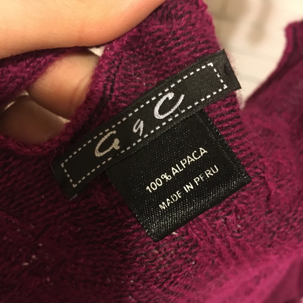 G & C Scarf - Picture 2 of 5